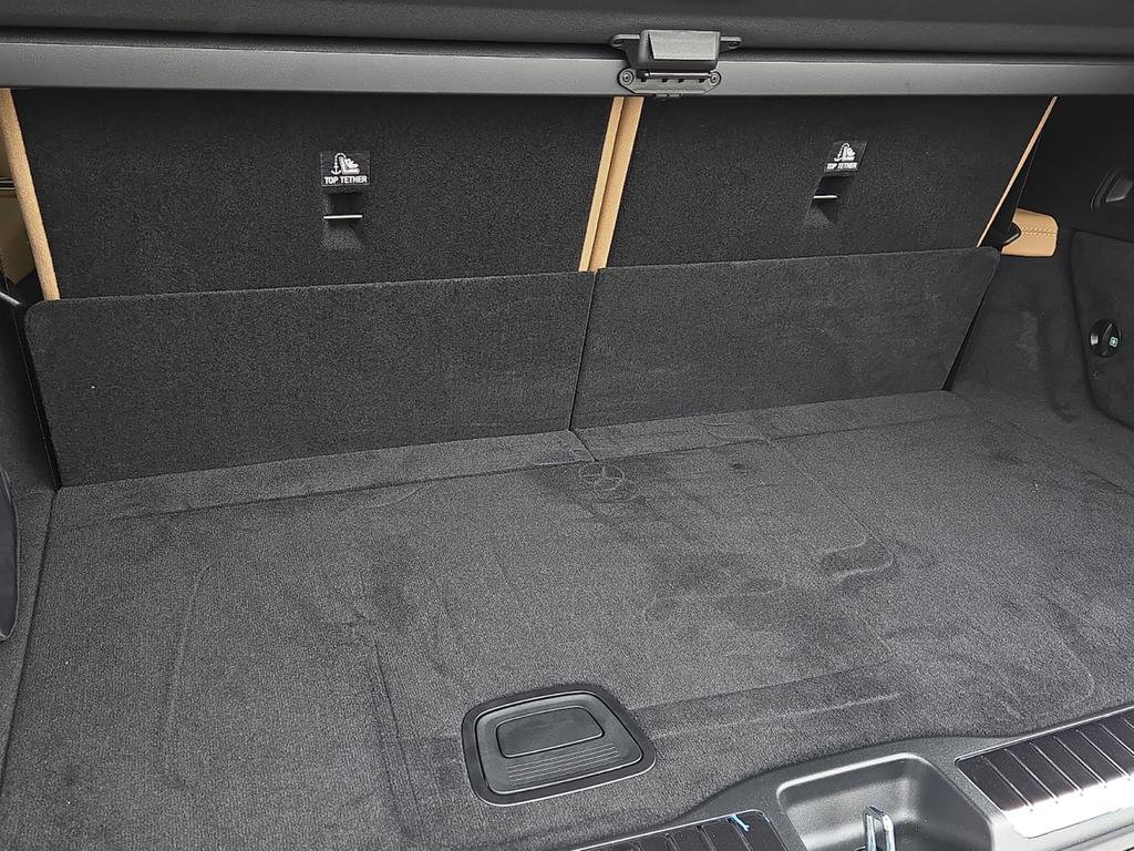 New 2026 Mercedes-Benz GLS 580 4MATIC image 9