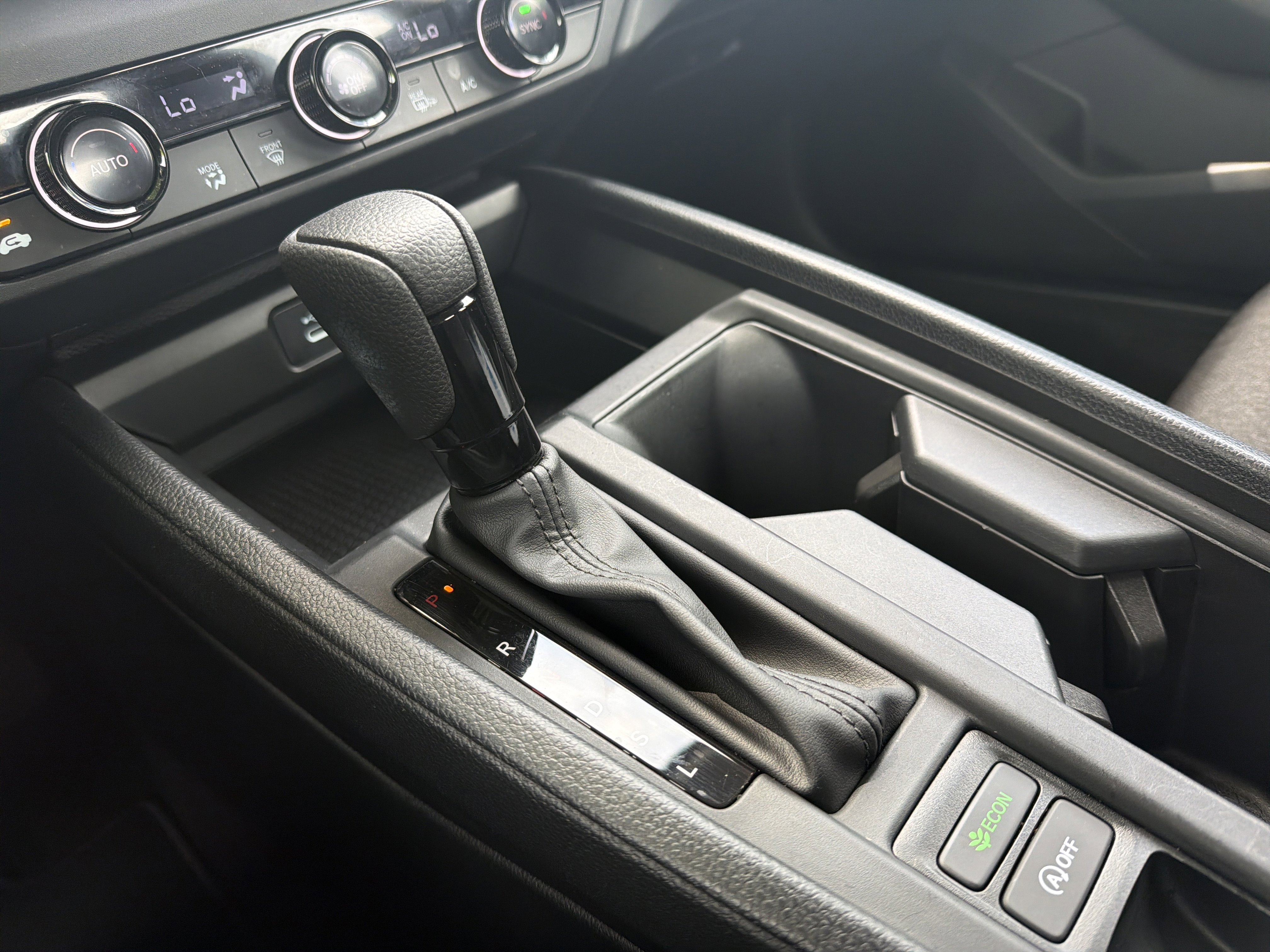 Certified 2025 Honda Accord SE image 16