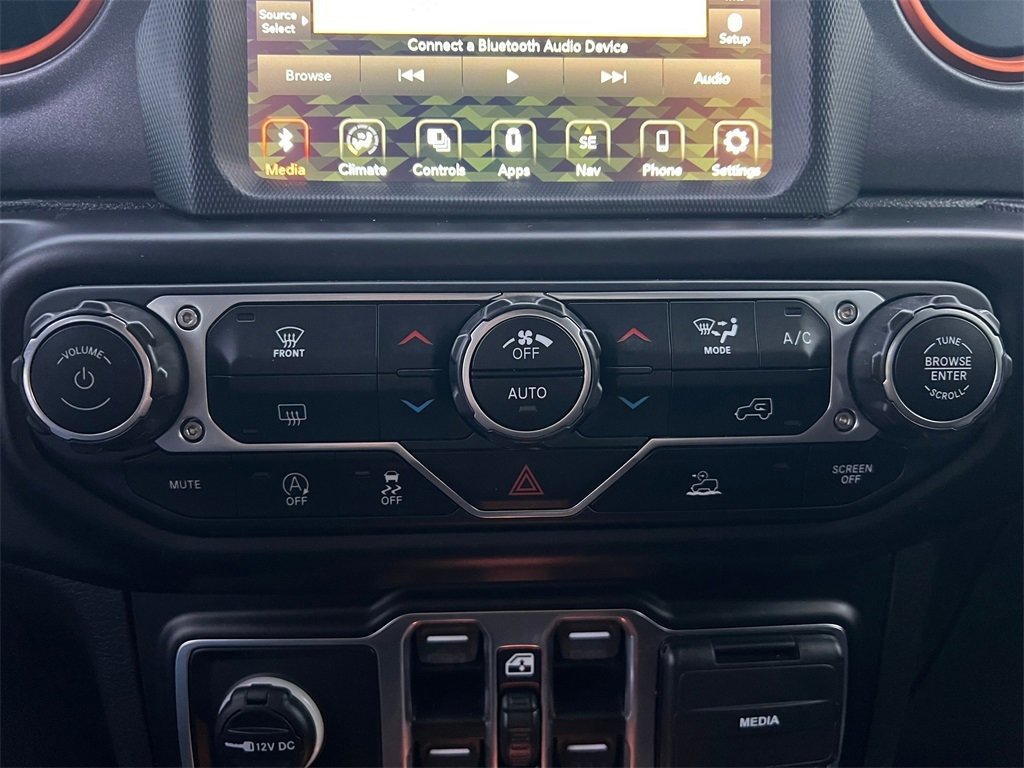 Used 2021 Jeep Gladiator Mojave w/ Uconnect 4C Nav & Sound Group image 23