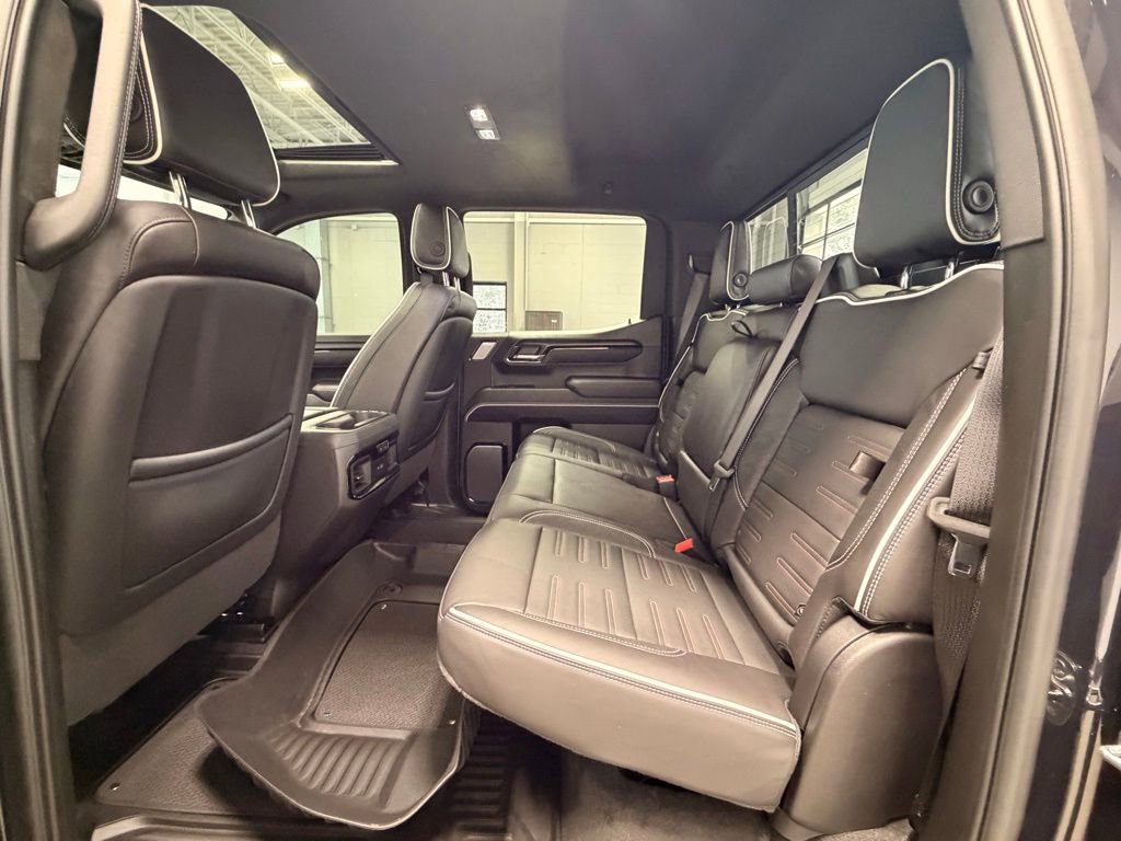 Used 2025 GMC Sierra 1500 AT4X image 21