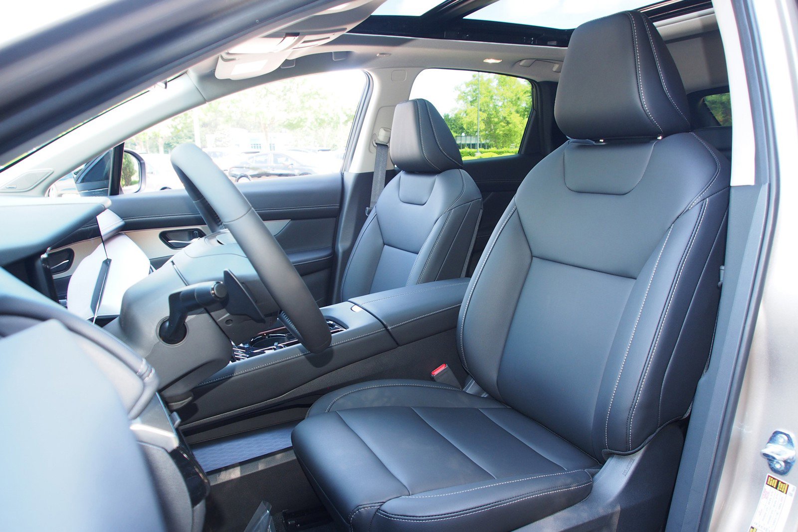 Used 2025 Nissan Murano SL w/ Cargo Package image 15