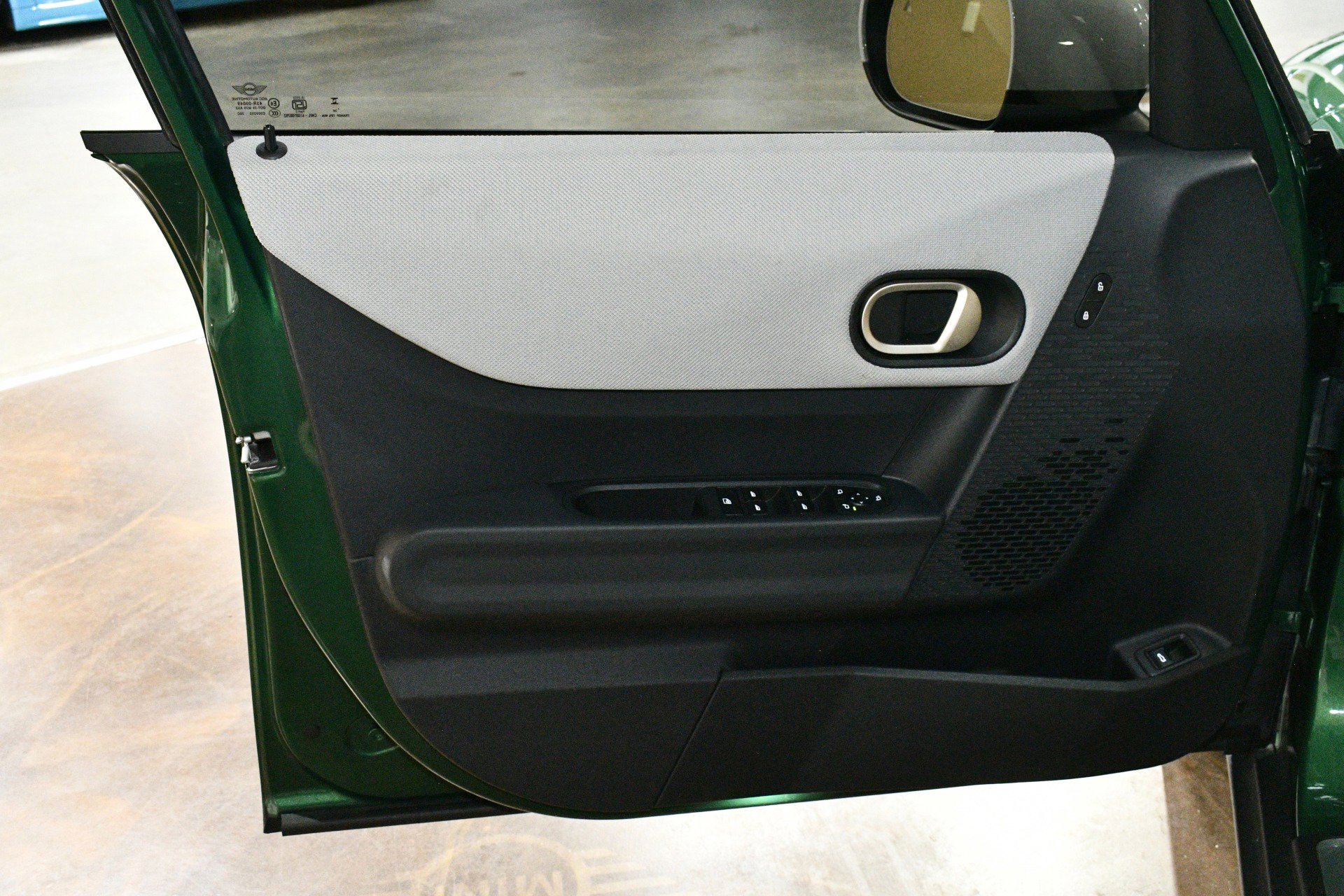 Used 2025 MINI Cooper S image 41