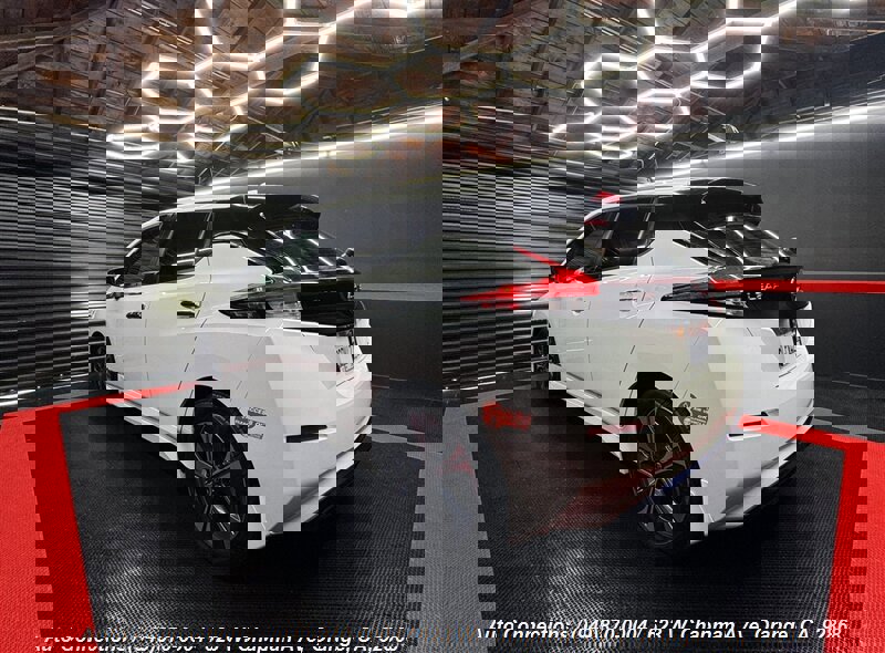 Used 2018 Nissan Leaf SV w/ SV Technology Package image 4