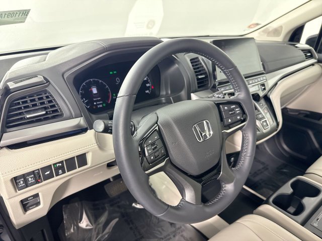 Certified 2025 Honda Odyssey Touring image 26