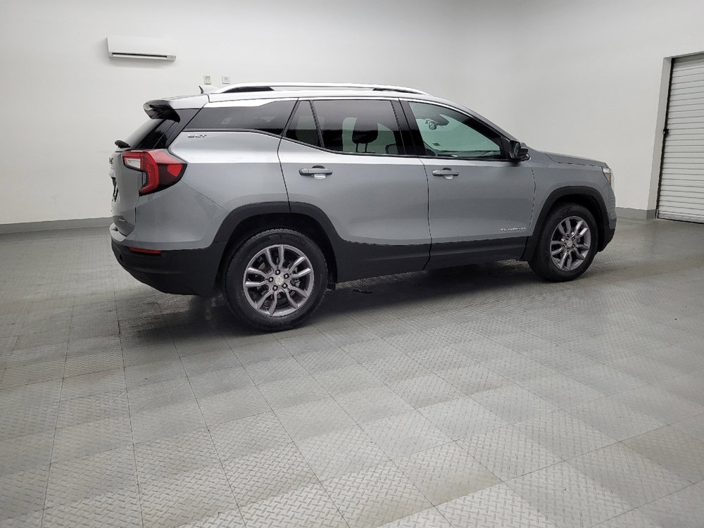 Used 2023 GMC Terrain SLT image 10