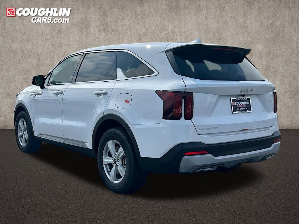 New 2025 Kia Sorento LX image 7