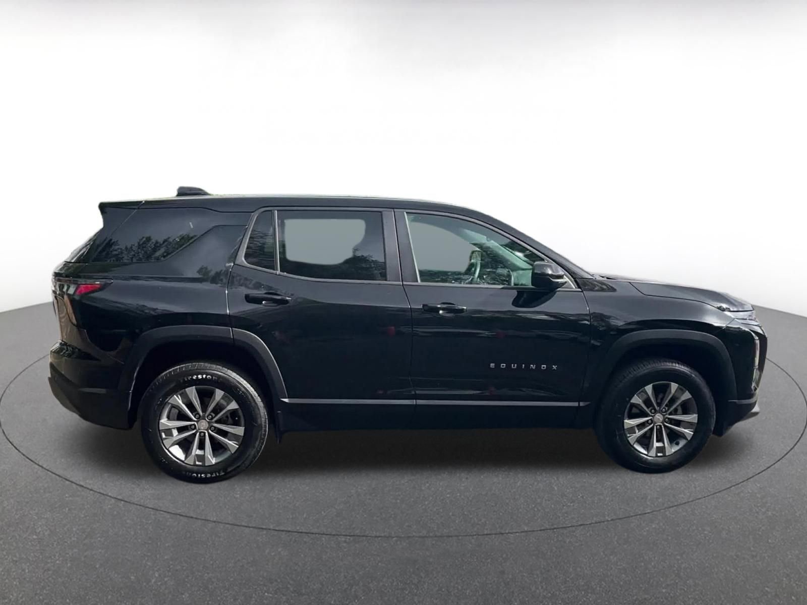 Used 2025 Chevrolet Equinox LT FWD image 16