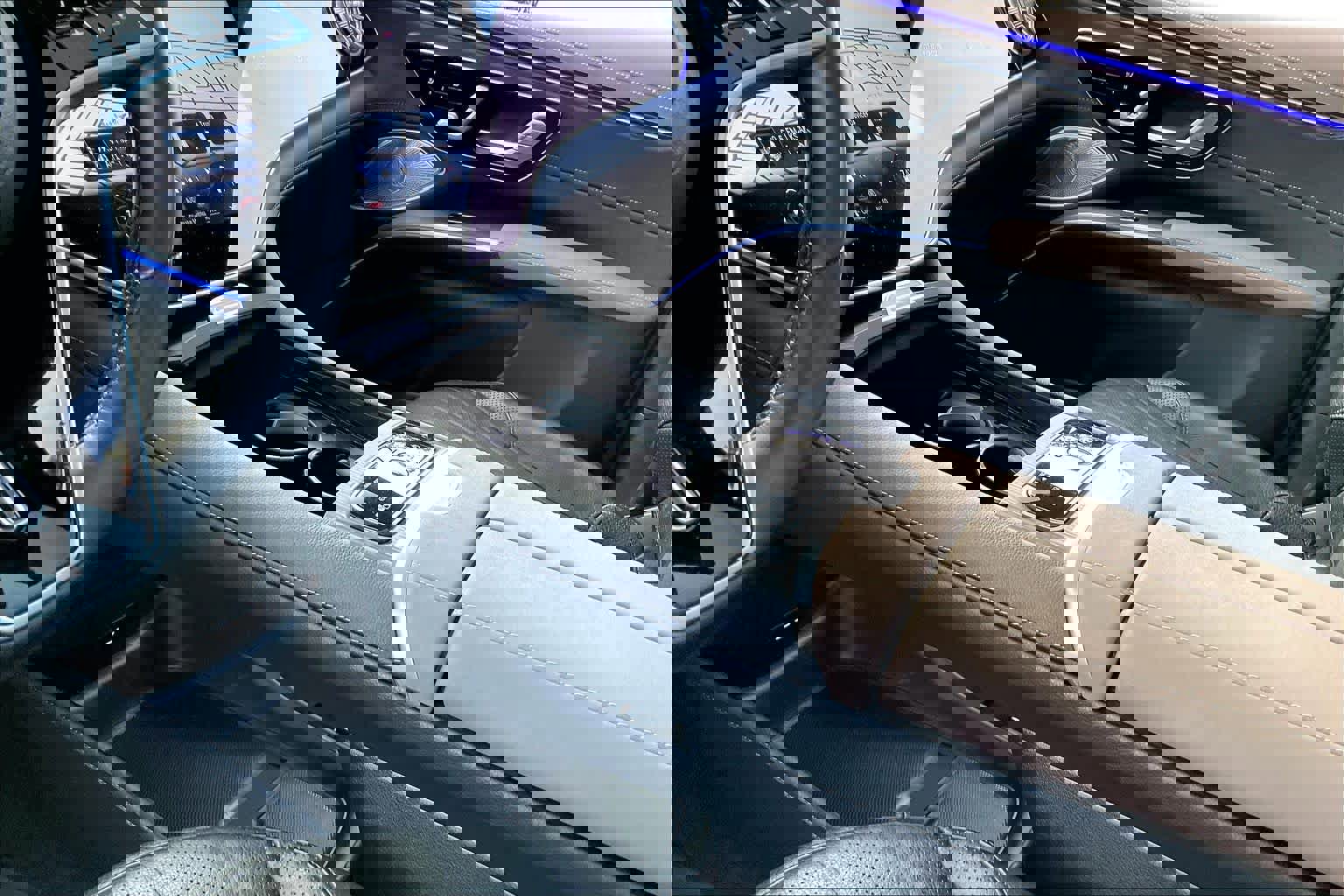 Used 2023 Mercedes-Benz EQS 580 4MATIC SUV image 18