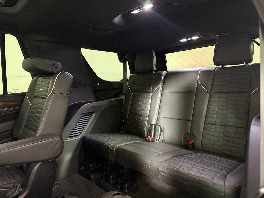 Used 2023 Cadillac Escalade Sport Platinum AWD/4WD image 22