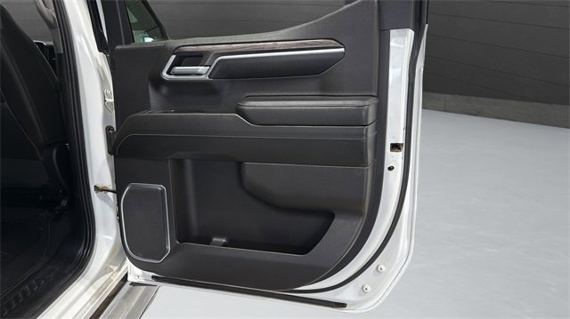 Used 2022 Chevrolet Silverado 1500 LTZ w/ Z71 Off-Road Package image 31