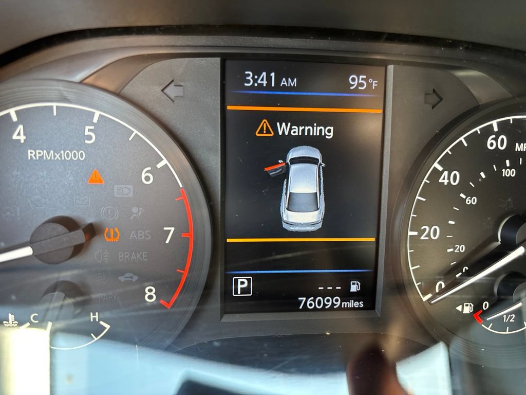 Used 2022 Nissan Altima 2.5 S FWD image 11