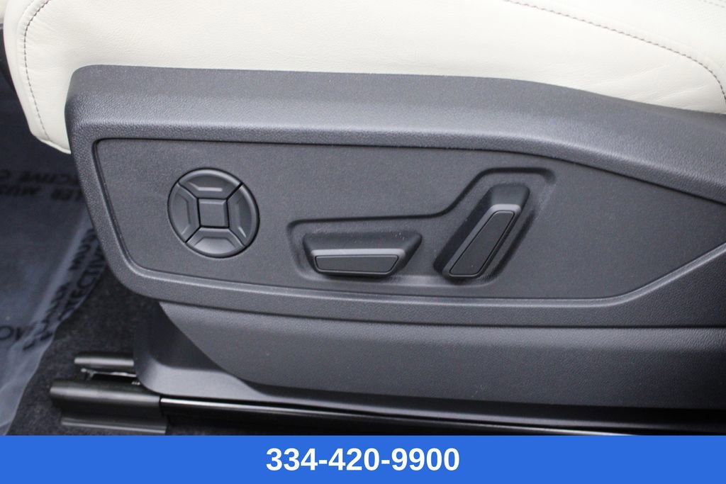 New 2025 Audi Q5 Premium Plus image 18