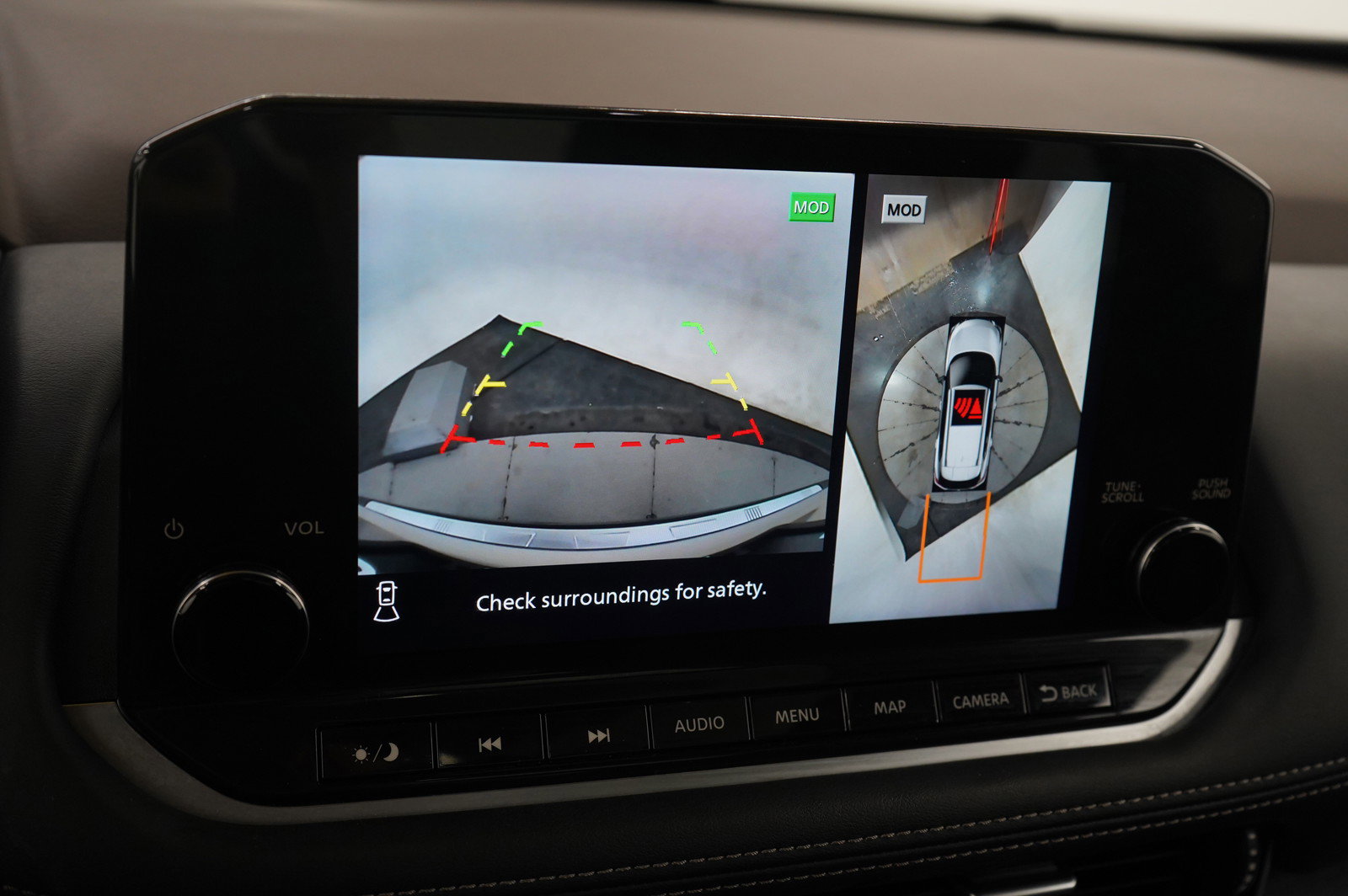 Used 2022 Nissan Rogue Platinum w/ Head-Up Display Package image 22