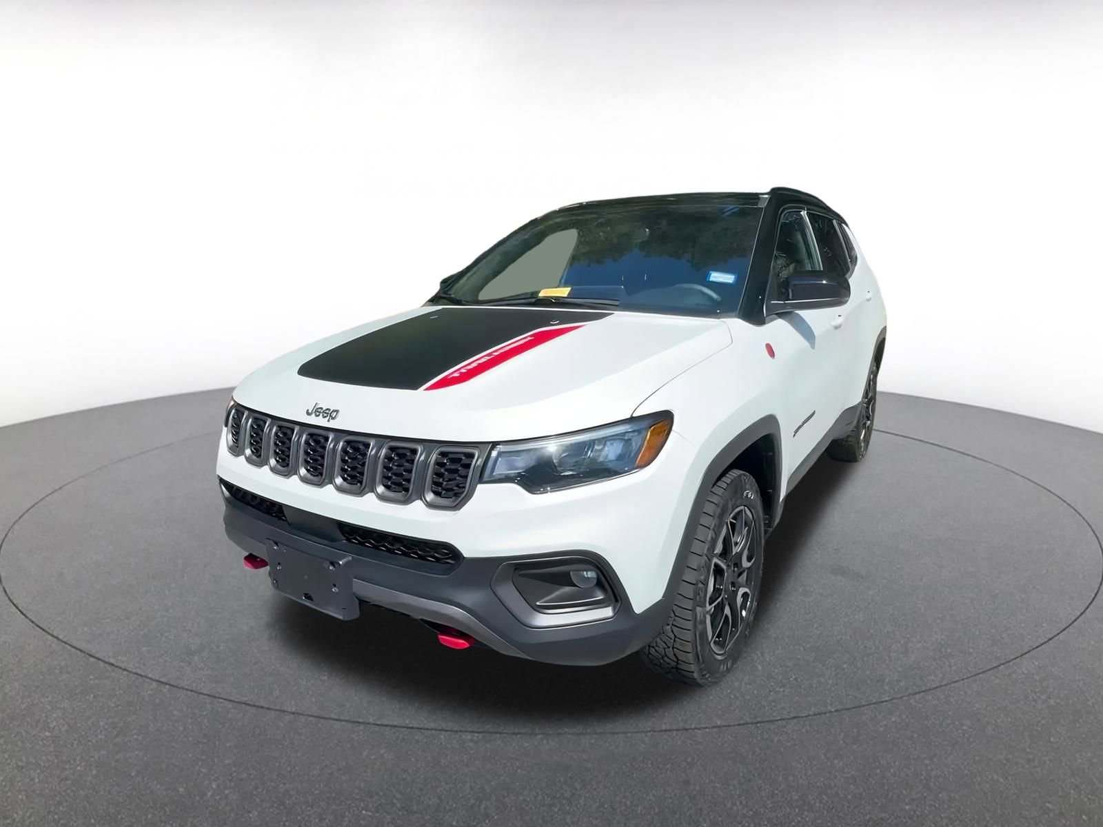 Used 2025 Jeep Compass Trailhawk w/ Trailer Tow Group image 7