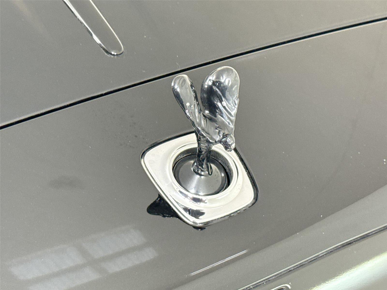 Used 2019 Rolls-Royce Wraith image 32