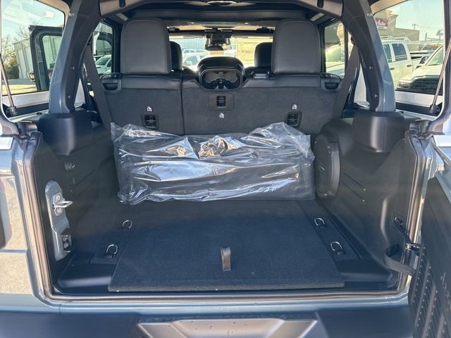 New 2026 Jeep Wrangler Sahara w/ Whitecap Package image 47