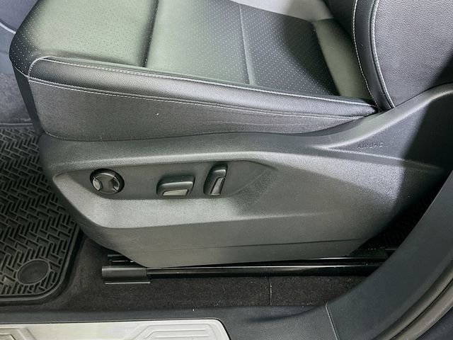 Used 2023 Volkswagen Atlas SE w/ Black Wheel Package AWD/4WD image 19