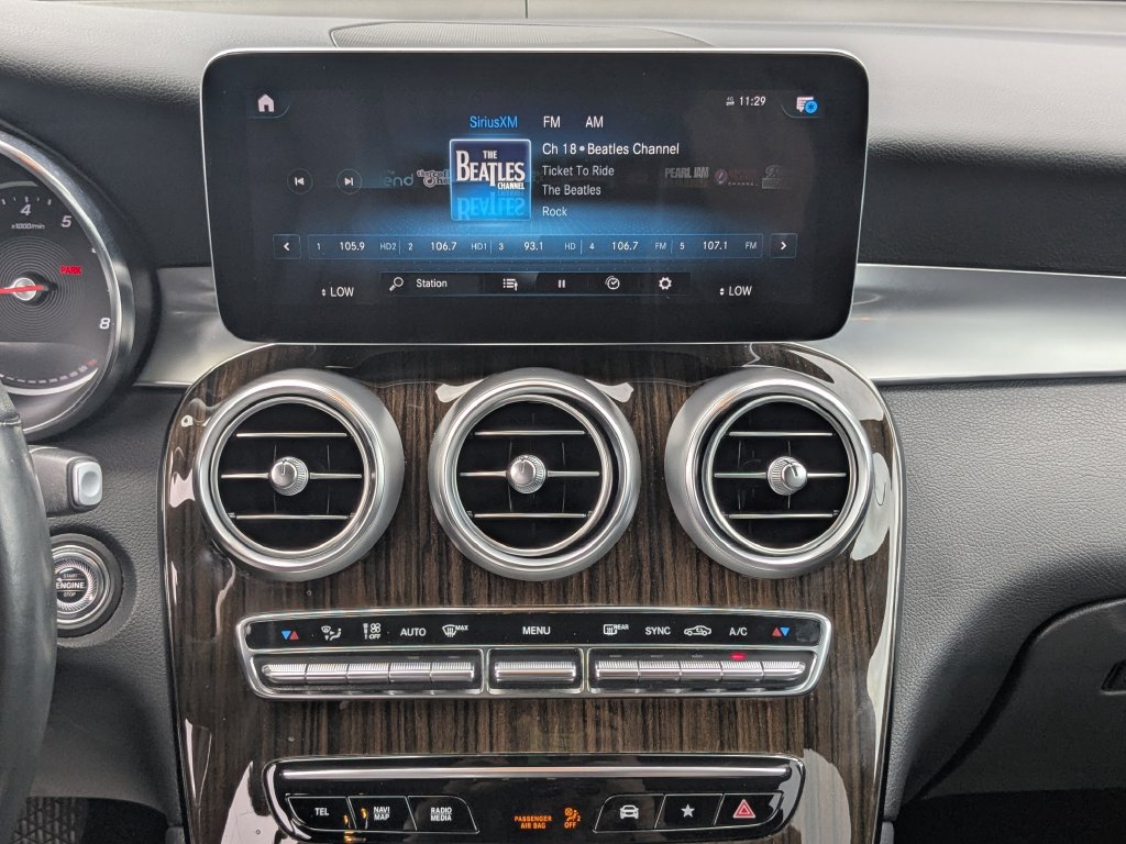 Used 2022 Mercedes-Benz GLC 300 4MATIC w/ Driver Assistance Package image 5