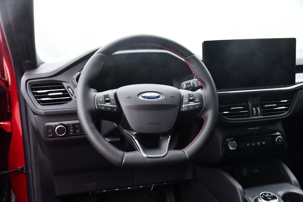 Used 2025 Ford Escape ST-Line w/ Tech Pack #1 AWD/4WD image 12