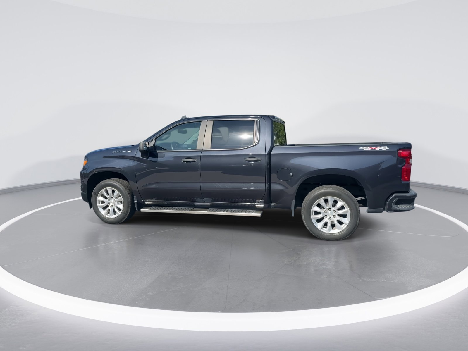 Used 2022 Chevrolet Silverado 1500 Custom image 6