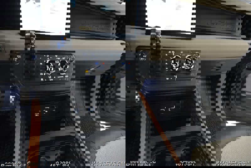 Used 2023 Land Rover Defender 130 X image 35