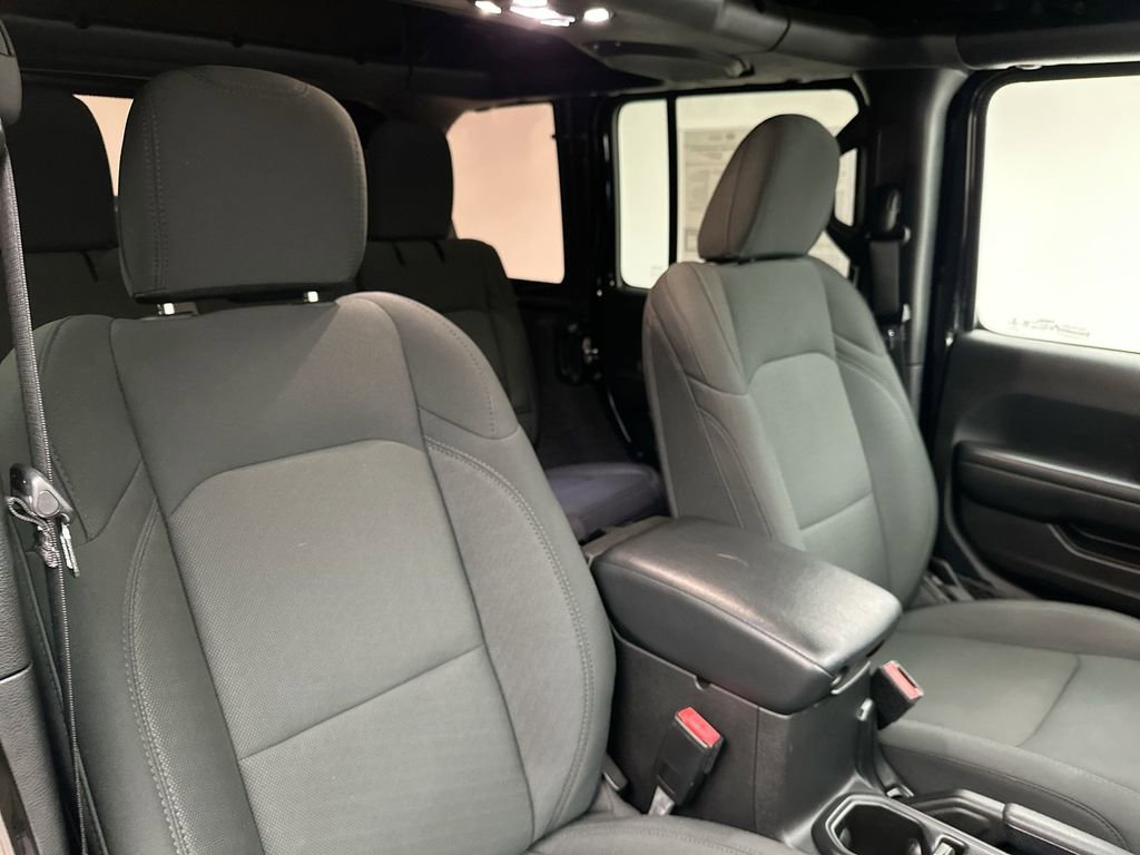 Used 2021 Jeep Wrangler Unlimited Sport image 18