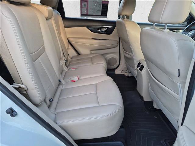Used 2018 Nissan Rogue SL w/ Premium Package FWD image 18