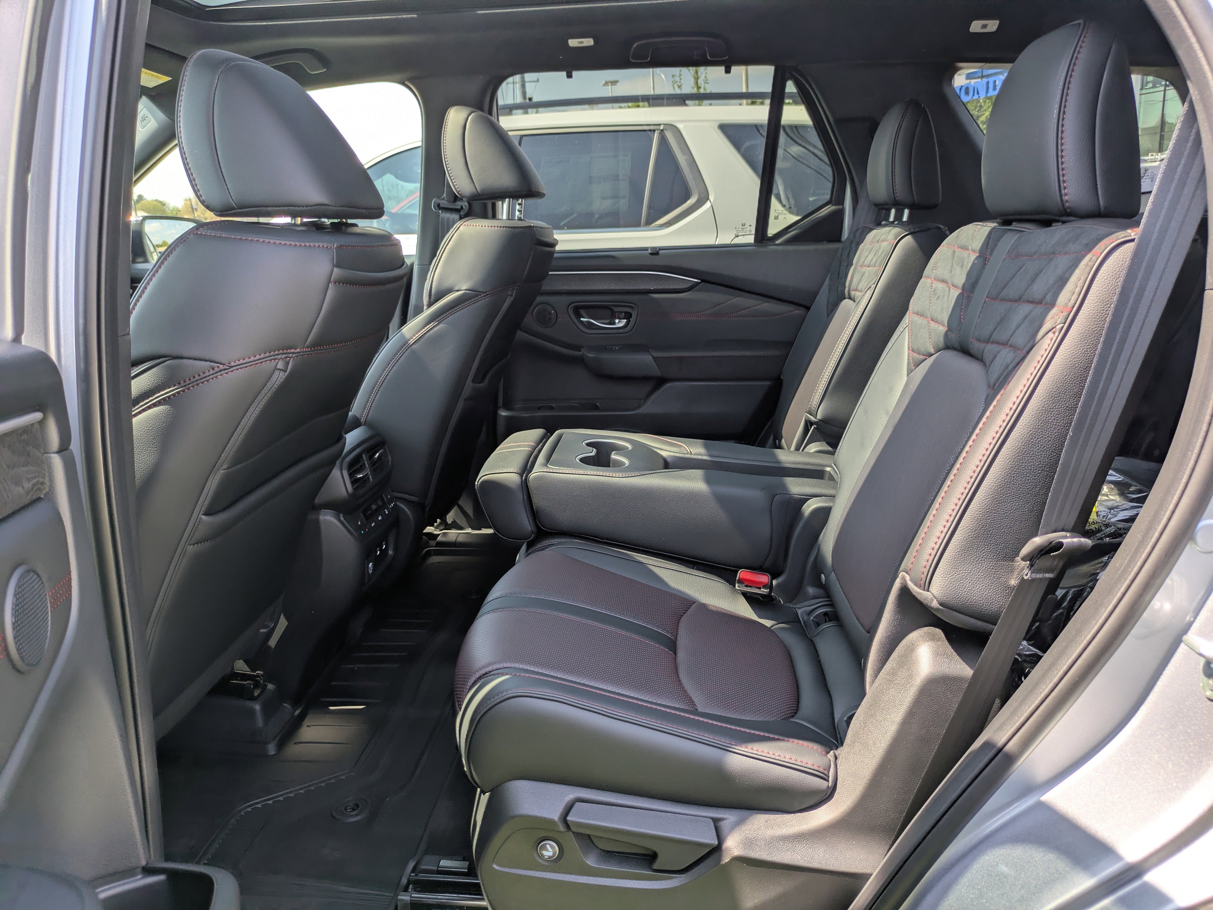 New 2026 Honda Pilot Black Edition image 21