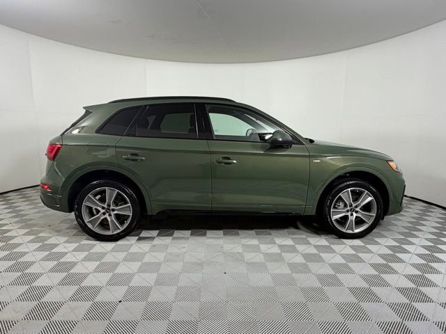 Used 2025 Audi Q5 2.0T Premium w/ Convenience Plus Package image 8