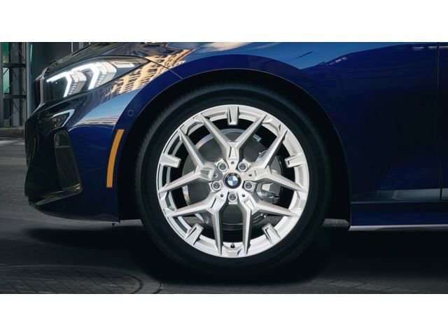 New 2026 BMW 330i xDrive Sedan w/ Convenience Package image 7