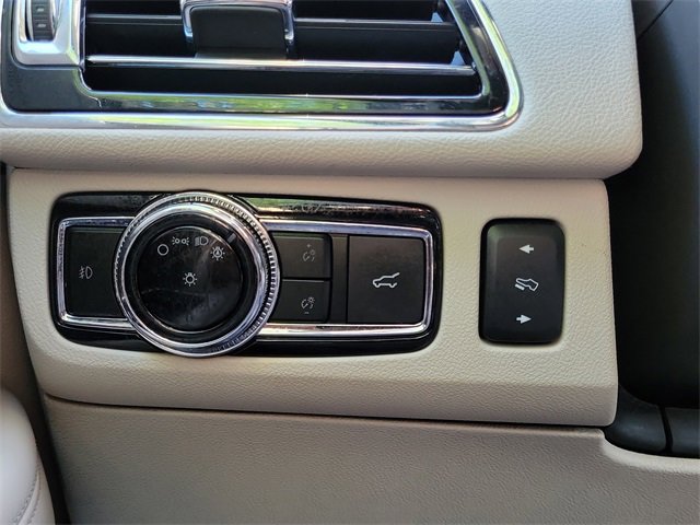 Used 2020 Lincoln Navigator Reserve w/ Luxury Package image 26