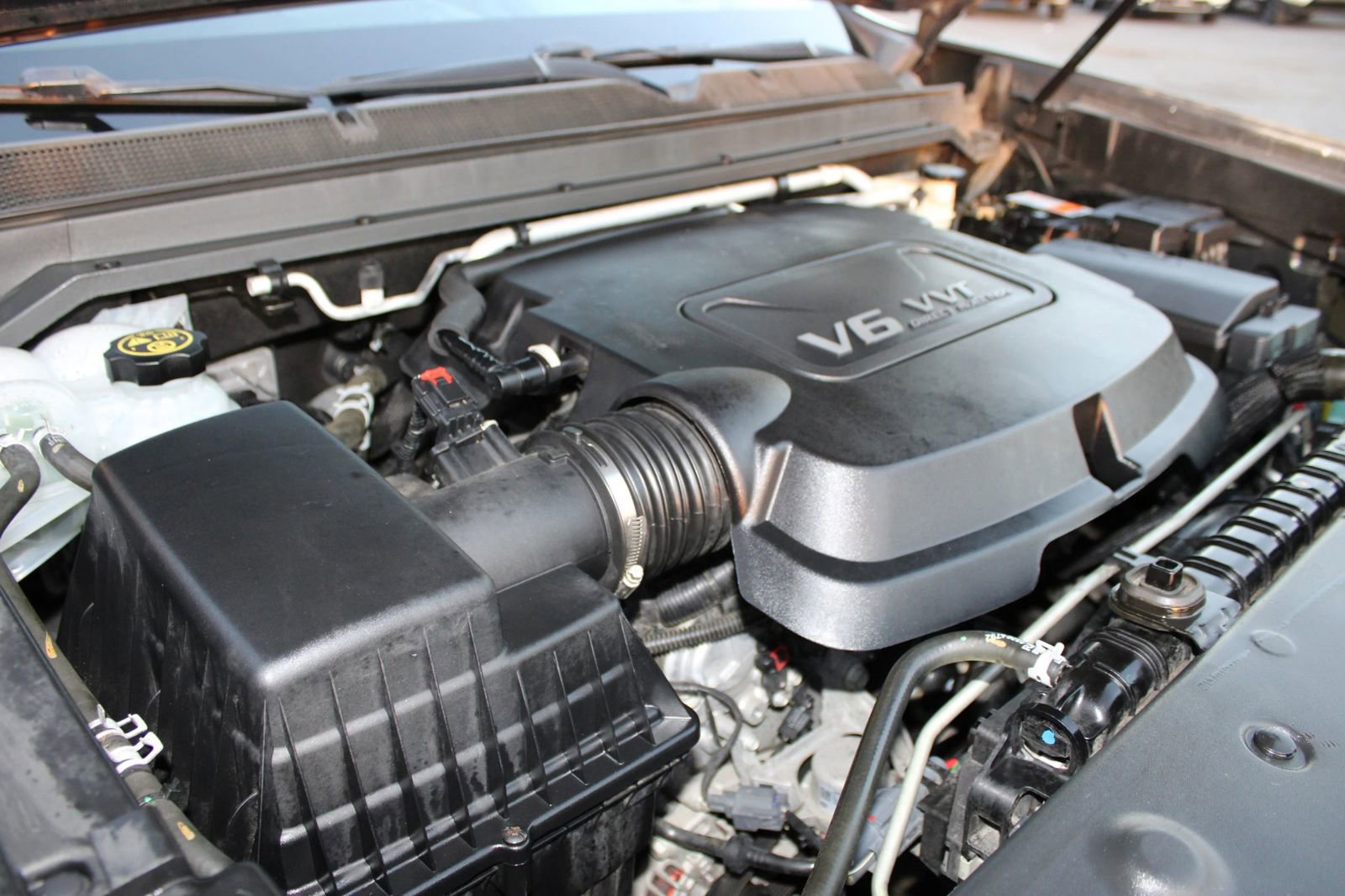 Used 2016 GMC Canyon SLT w/ Driver Alert Package image 34