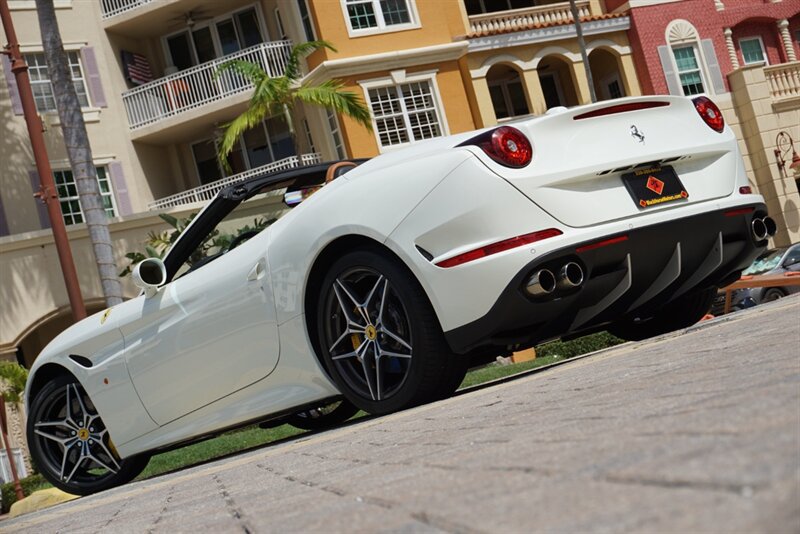 Used 2017 Ferrari California T RWD image 70