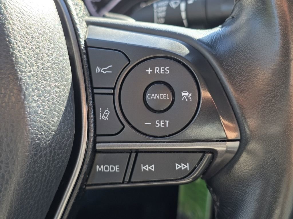 Used 2023 Toyota Camry SE image 29