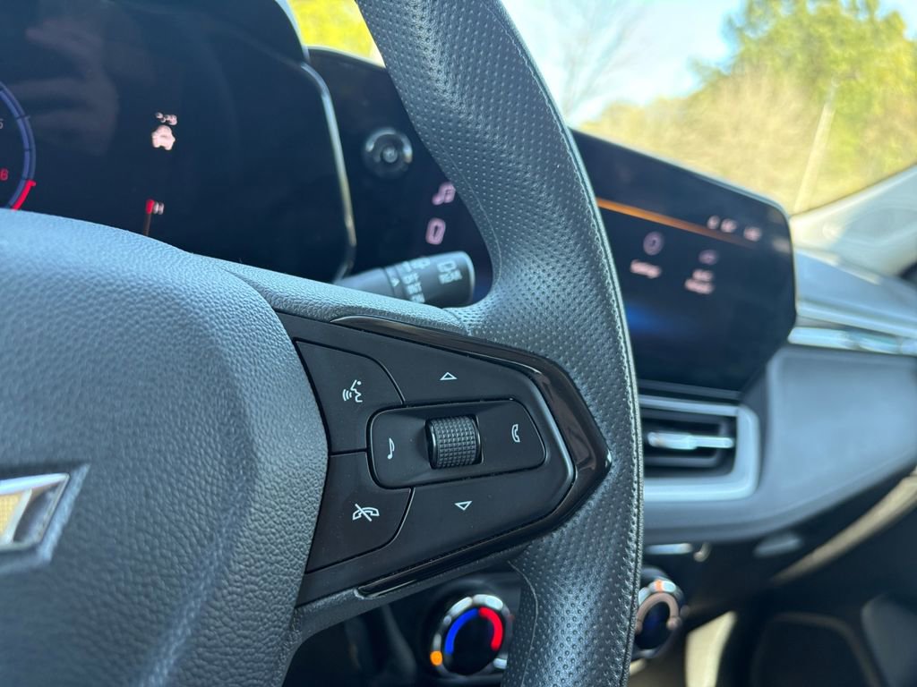 Used 2025 Chevrolet TrailBlazer LT image 14