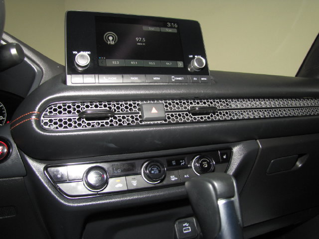 Certified 2025 Honda HR-V Sport image 30