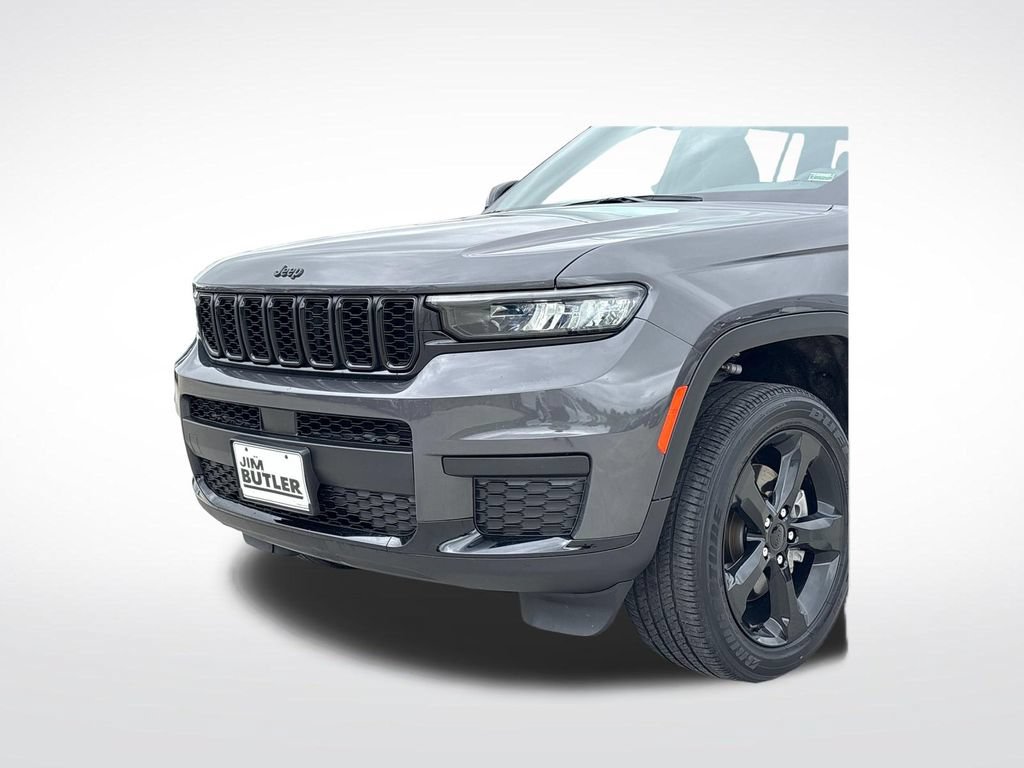 Used 2025 Jeep Grand Cherokee L Altitude AWD/4WD image 45
