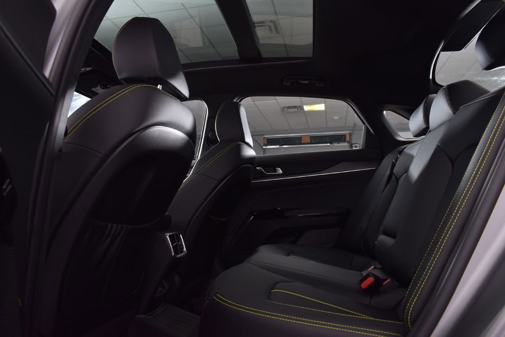 Used 2025 Kia K5 GT w/ GT1 Package image 18