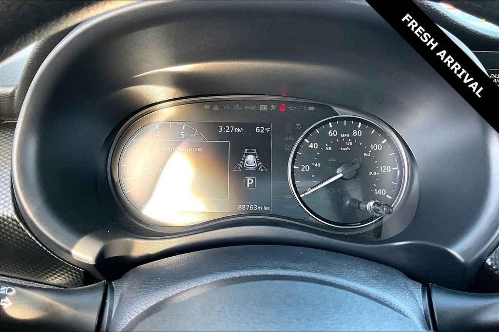 Used 2023 Nissan Kicks SV image 13