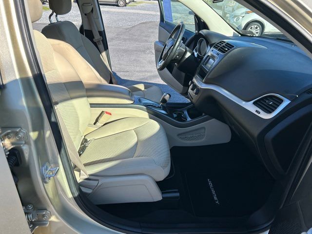 Used 2011 Dodge Journey Crew w/ Flexible Seating Group image 23