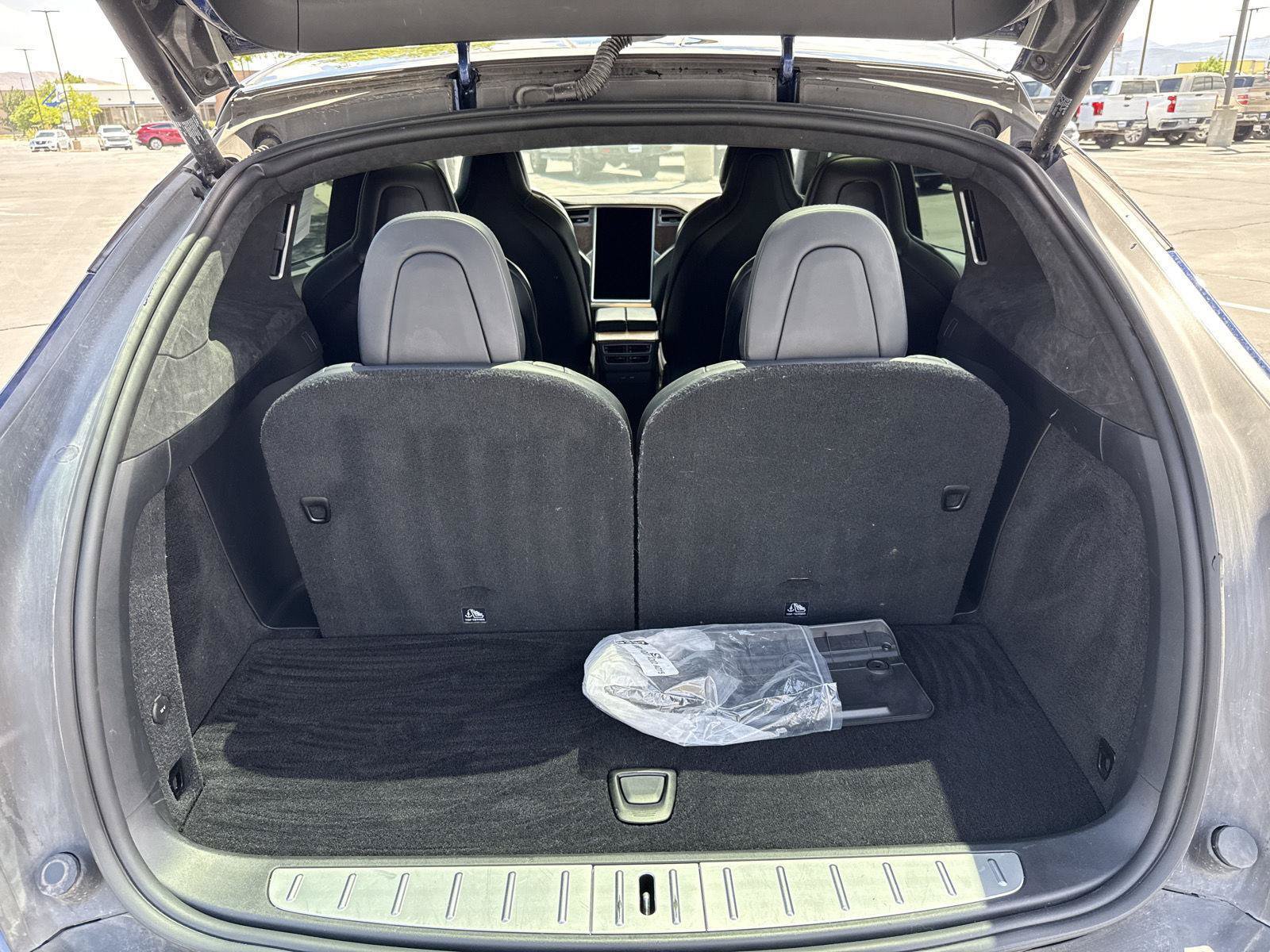Used 2017 Tesla Model X 90D AWD/4WD image 9