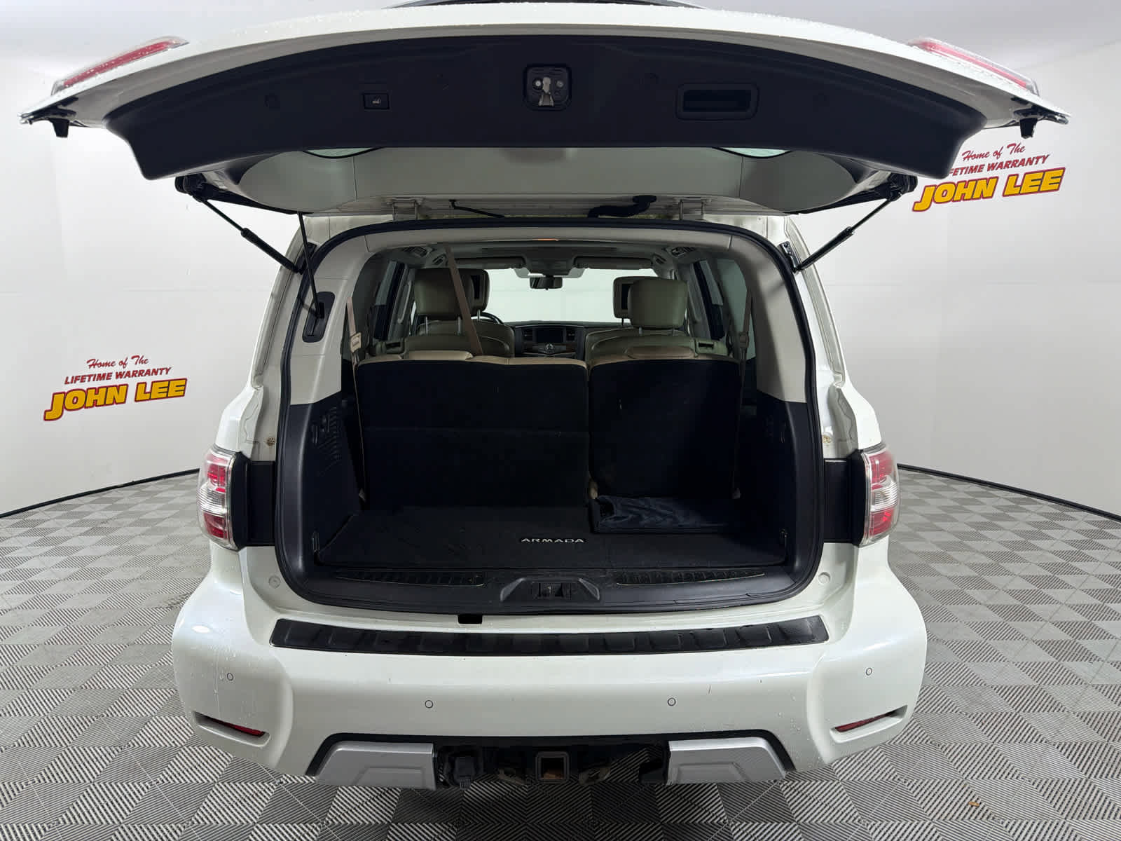 Used 2018 Nissan Armada Platinum w/ Captain Seat Package image 5