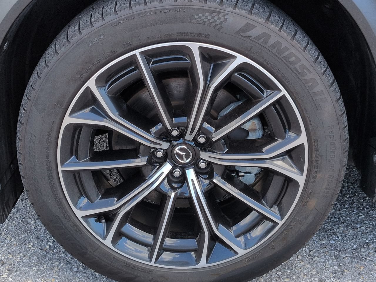 Used 2025 MAZDA CX-70 Plug-In Hybrid w/ Premium Plus AWD/4WD image 11