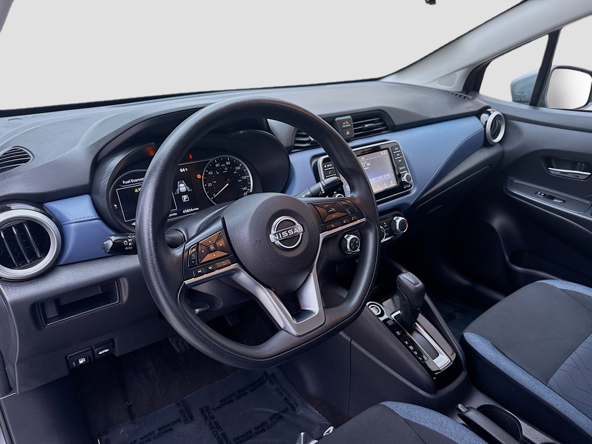 Used 2023 Nissan Versa SV w/ Trunk Package image 7