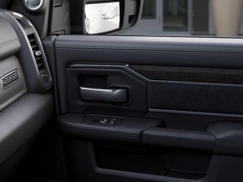 New 2026 RAM 2500 Laramie AWD/4WD image 25