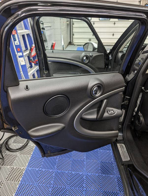 Used 2013 MINI Cooper Countryman FWD image 23