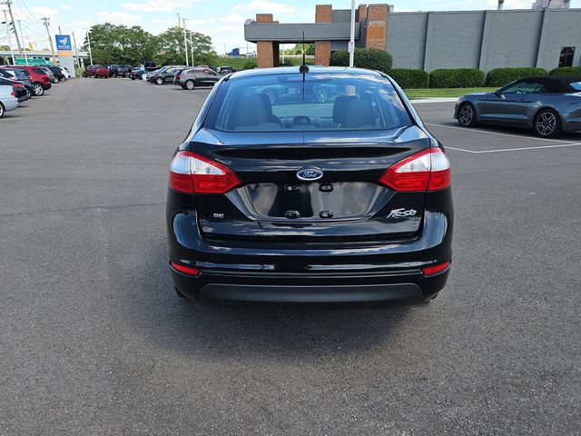 Used 2017 Ford Fiesta SE FWD image 4