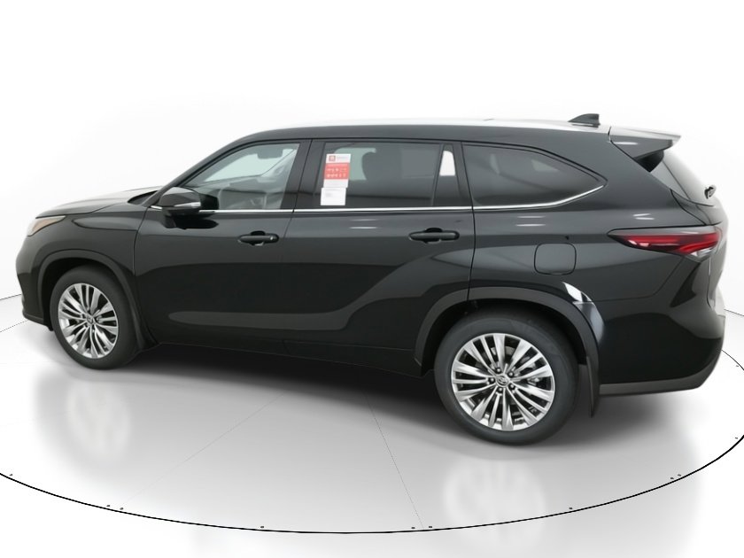 New 2026 Toyota Highlander Platinum image 4