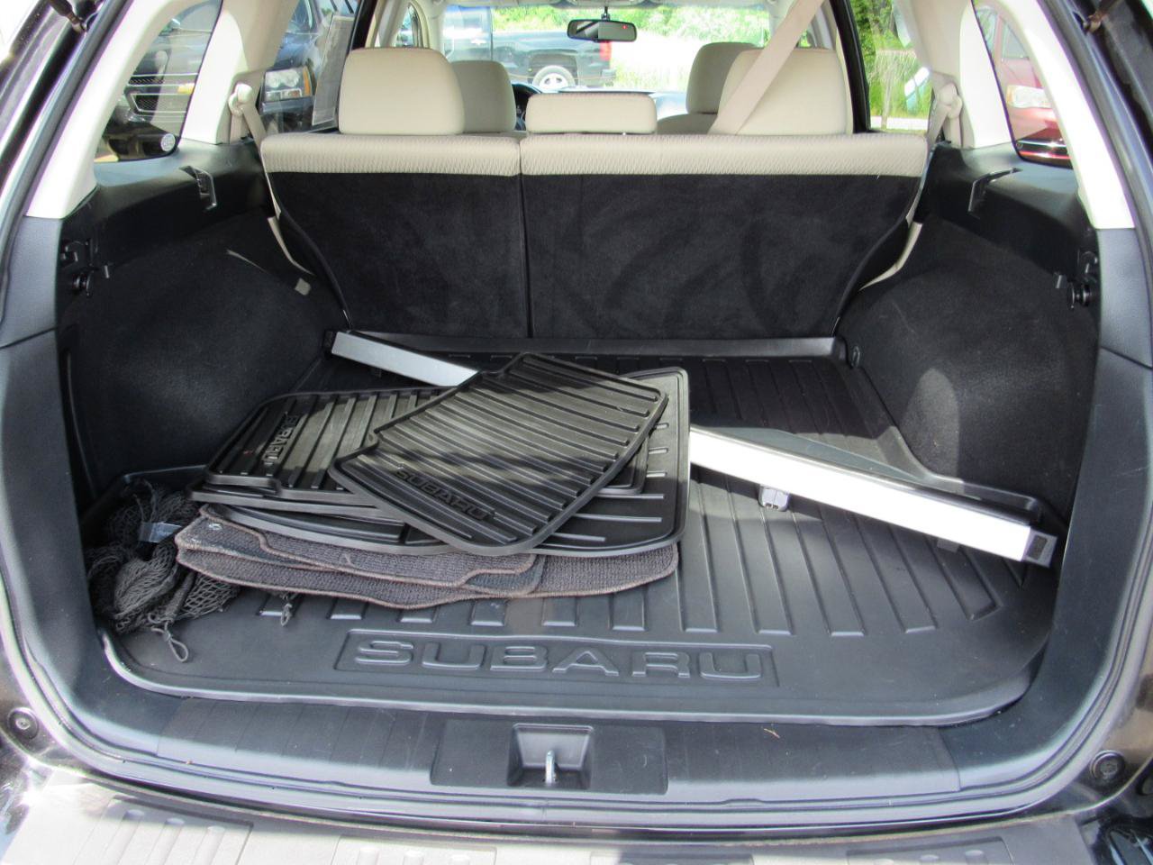 Used 2011 Subaru Outback 2.5i Premium AWD/4WD image 15