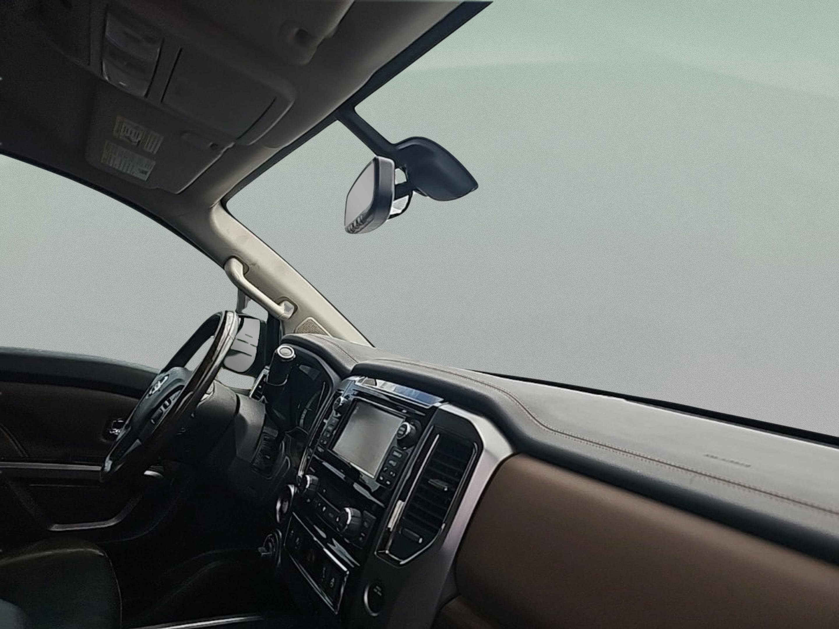 Used 2018 Nissan Titan Platinum Reserve w/ Platinum Utility Package image 28